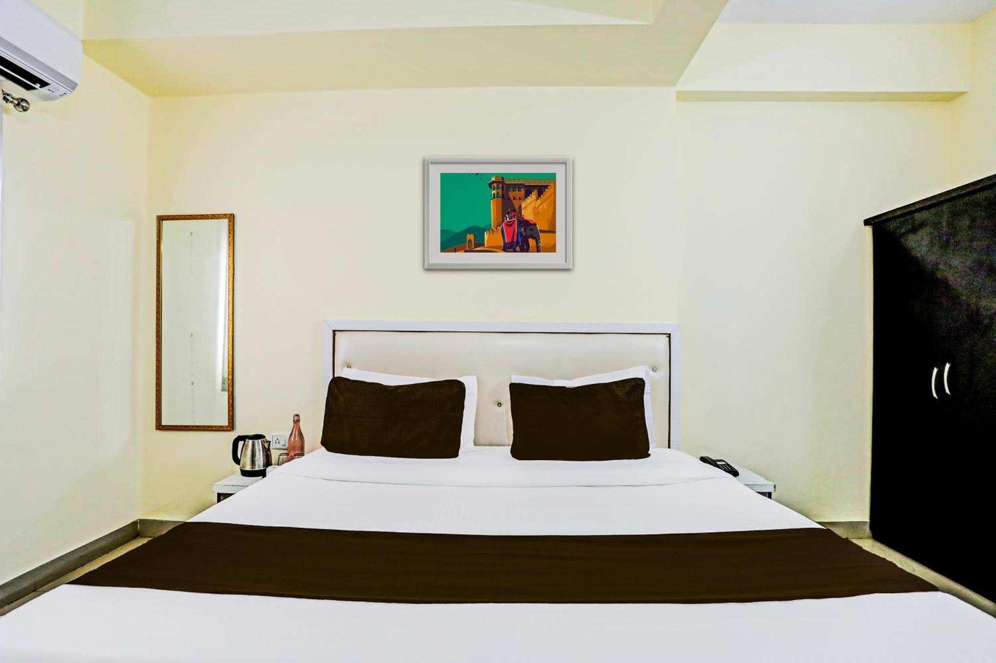 Super Hotel O Hyderabad Gate Iit Bhu Kakarmatha Exterior photo